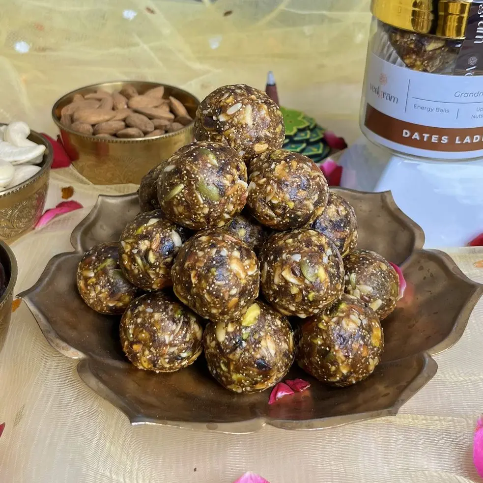 Vedgram Dates Ladoos – Healthy sweet bites made with dates and dry fruits