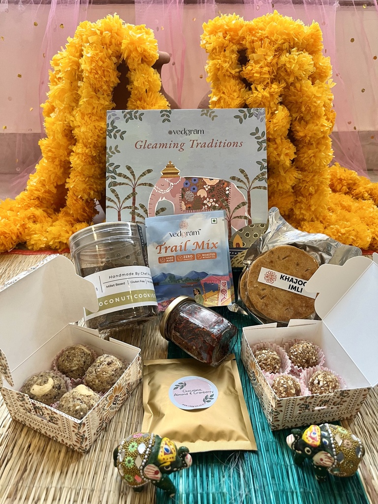Gleaming Traditions- Hamper