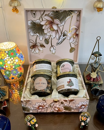 Floral Box Hamper